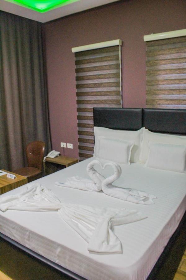 Hotel Golden Shkodër 외부 사진