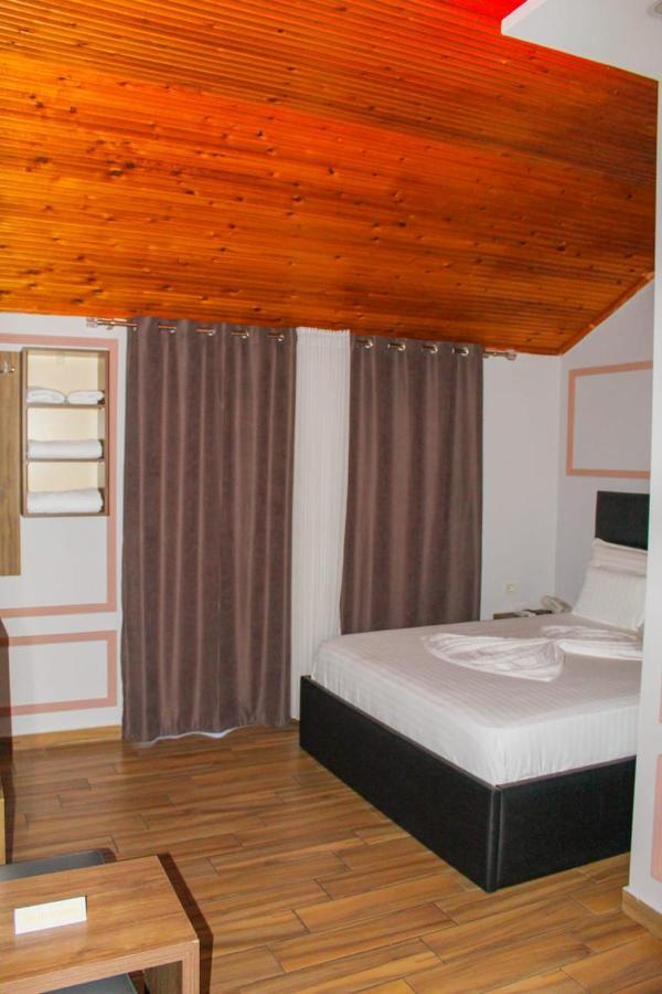 Hotel Golden Shkodër 외부 사진