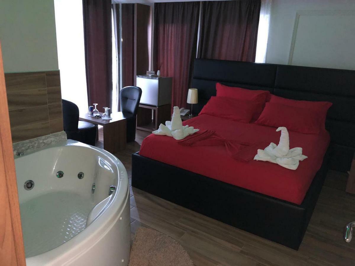 Hotel Golden Shkodër 외부 사진